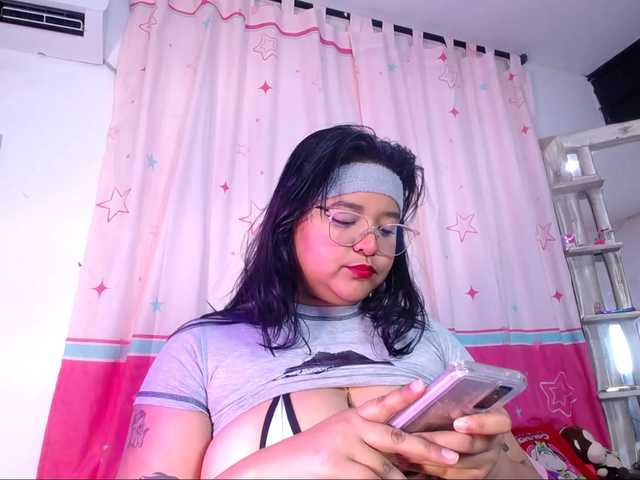 Keysla-sam's BongaCams show and profile