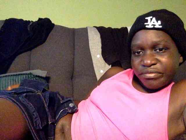 Hotebony01 Live Webcam on BongaCams