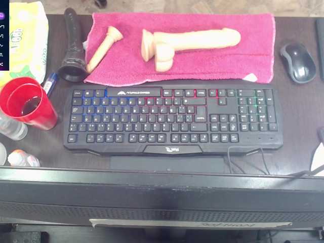 sharon-mom webcam bongacams model stream image