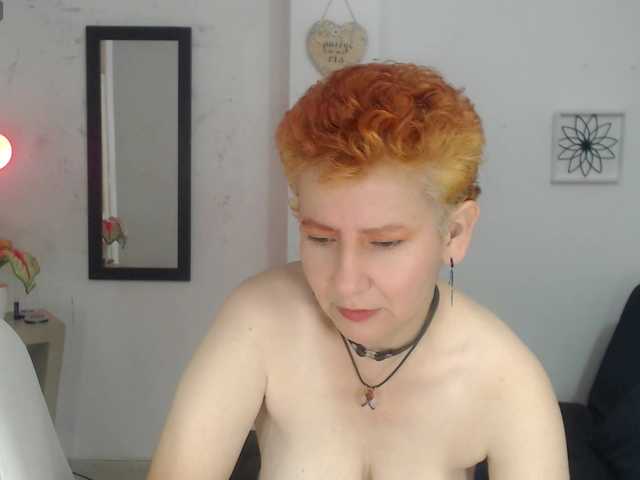 sharon-mom live cam profile