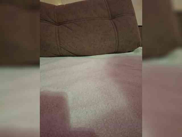 -Alena-a webcam