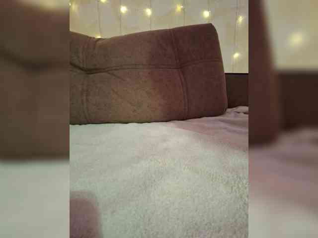-Alena-a webcam