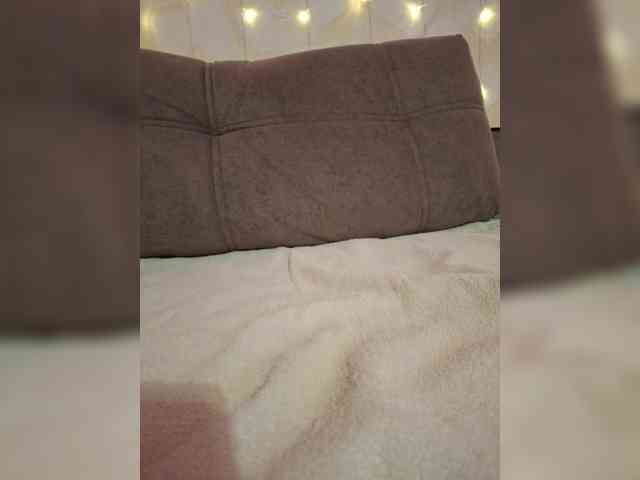 -Alena-a webcam