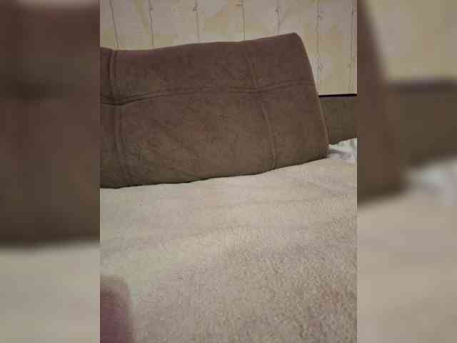 -Alena-a webcam