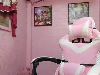 hornylittleprincess69 Porn Show