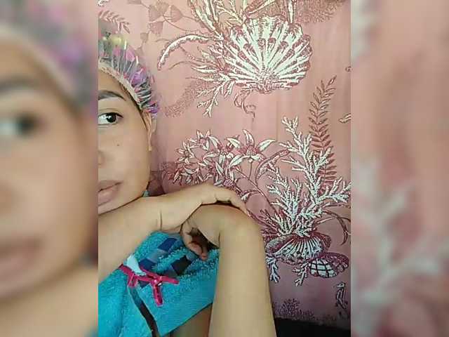 hornylittleprincess69