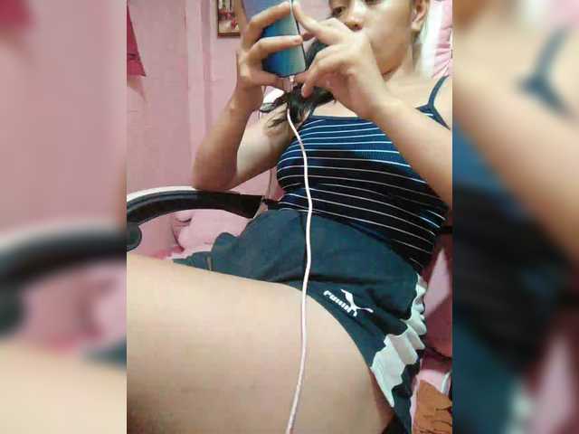 XXhornywetprincess99XX's BongaCams show and profile
