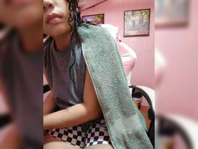 XXhornywetprincess99XX's BongaCams show and profile