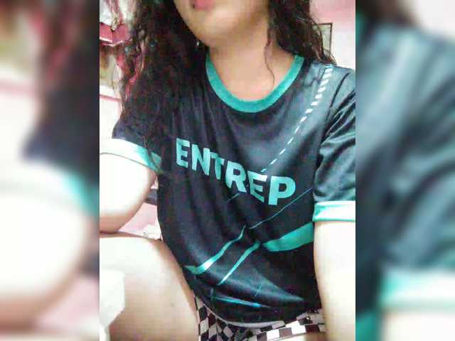 XXhornywetprincess99XX's BongaCams show and profile