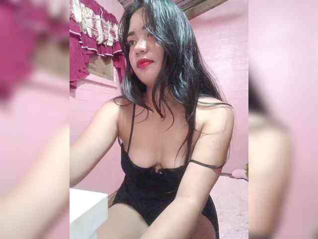 hornylittleprincess69 webcam