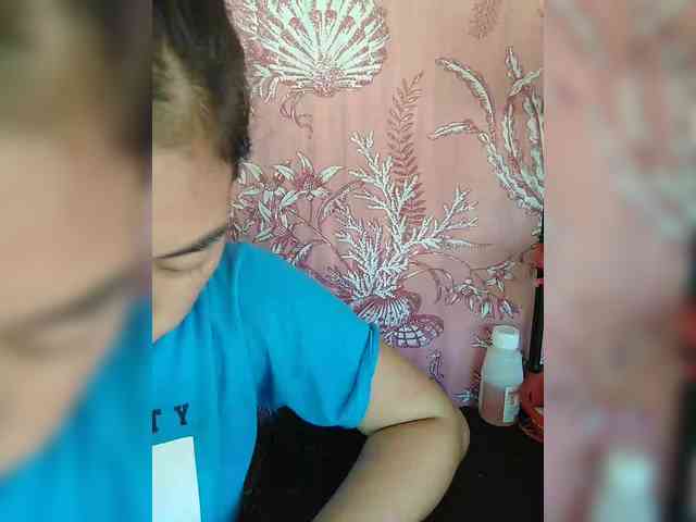 hornylittleprincess69 webcam