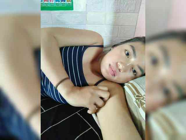 hornylittleprincess69 webcam