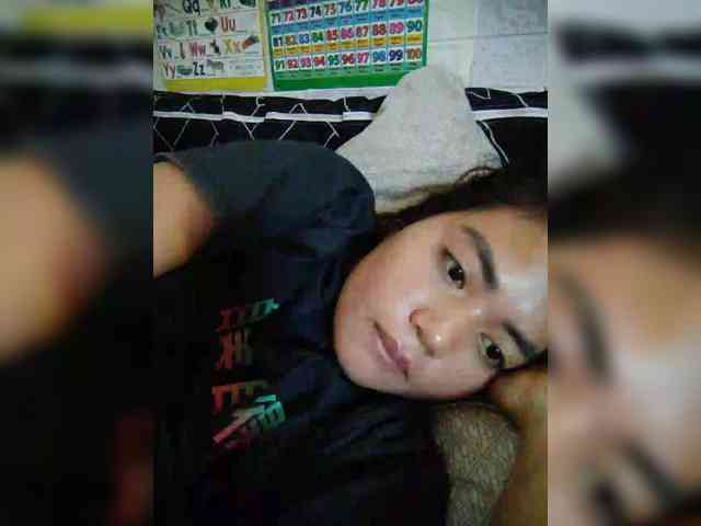 hornylittleprincess69 webcam