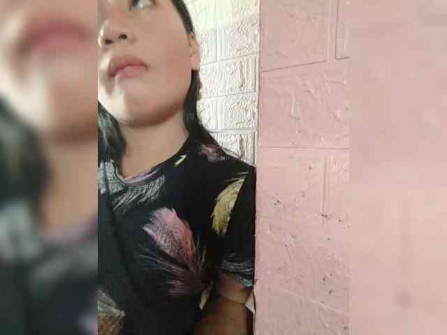 hornylittleprincess69 webcam