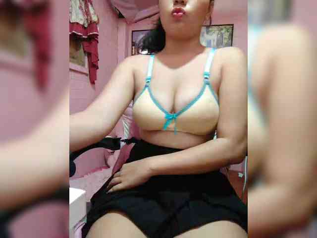 hornylittleprincess69