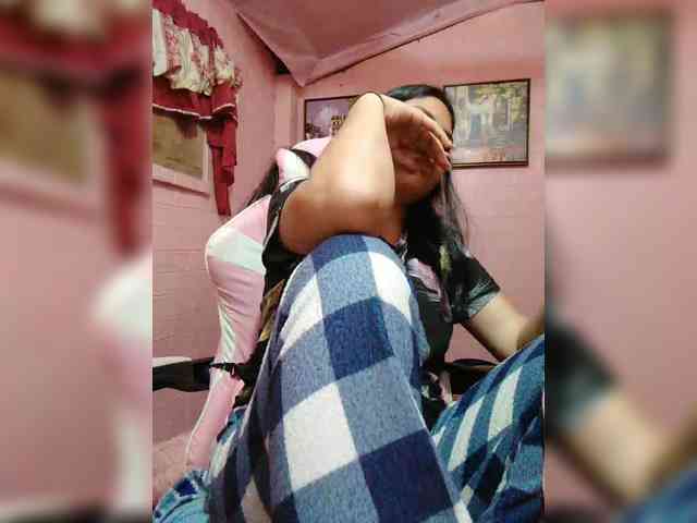 hornylittleprincess69 webcam