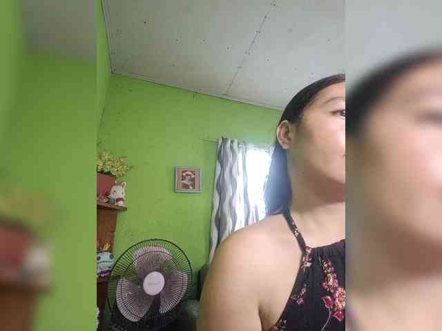 hornylittleprincess69 webcam