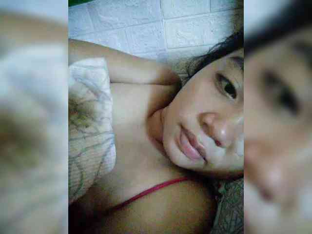 hornylittleprincess69 webcam