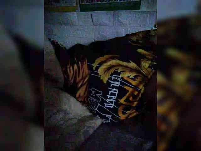 hornylittleprincess69 webcam