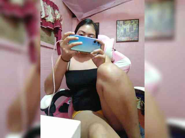 hornylittleprincess69 webcam