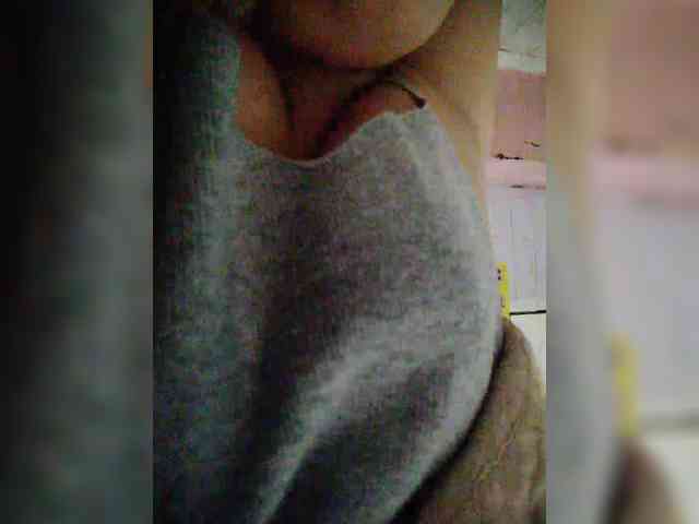 hornylittleprincess69 webcam