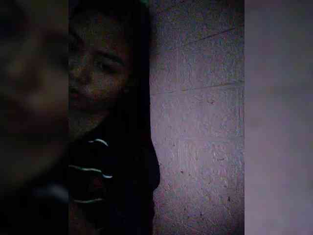 hornylittleprincess69 webcam