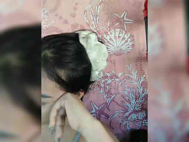 hornylittleprincess69 webcam