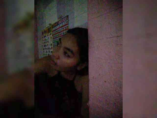 hornylittleprincess69 webcam