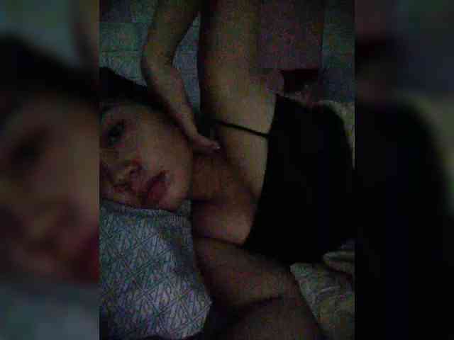 hornylittleprincess69 webcam