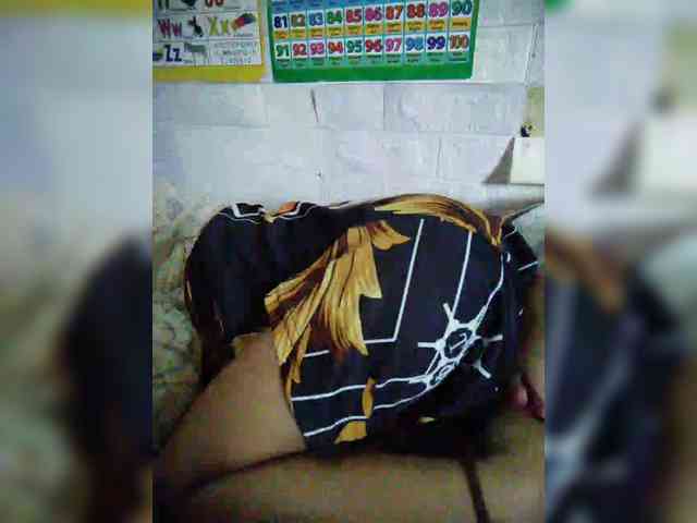 hornylittleprincess69 webcam