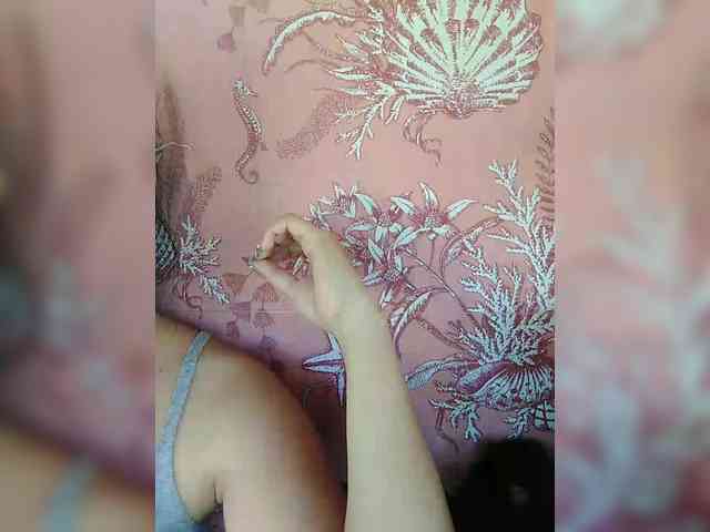 hornylittleprincess69 webcam