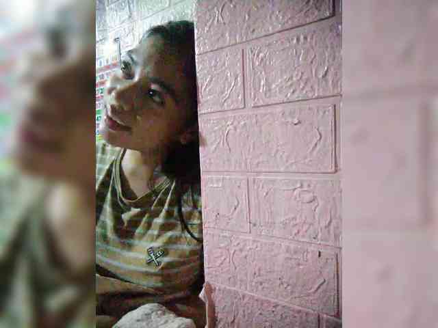 hornylittleprincess69 webcam