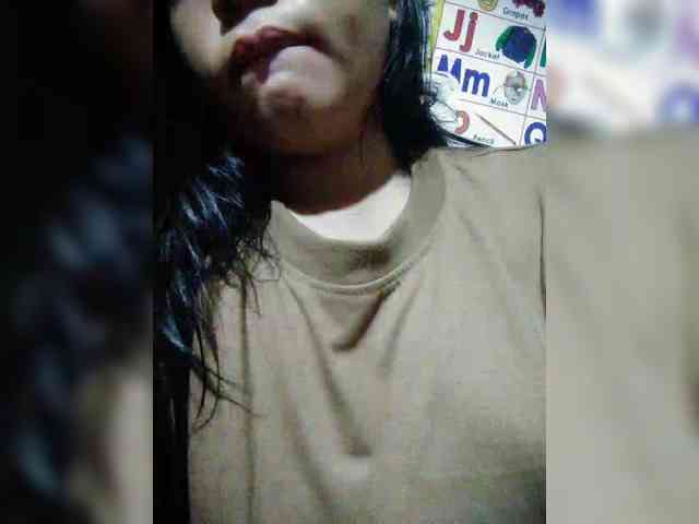 hornylittleprincess69 webcam