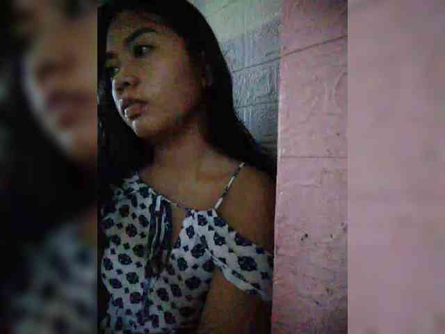 hornylittleprincess69 webcam