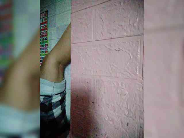 hornylittleprincess69 webcam