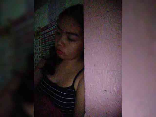 hornylittleprincess69 webcam