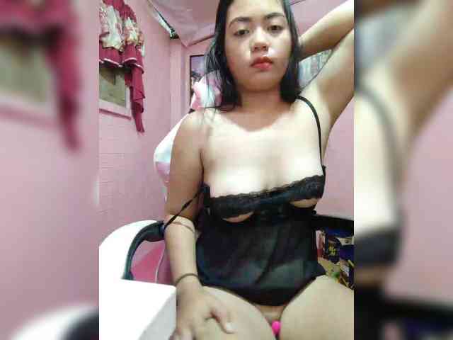 hornylittleprincess69 webcam