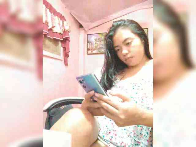 hornylittleprincess69 webcam