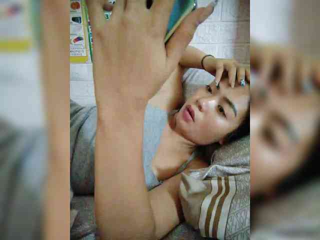 hornylittleprincess69 webcam