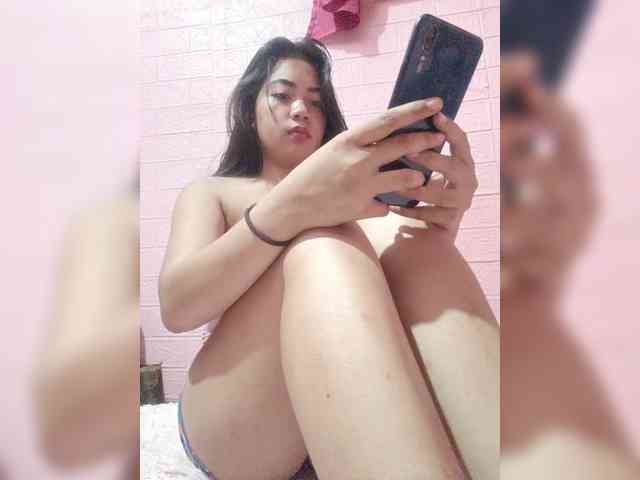 hornylittleprincess69 webcam