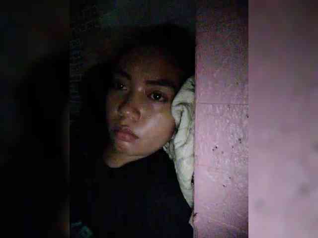 hornylittleprincess69 webcam