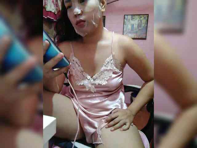 hornylittleprincess69 webcam