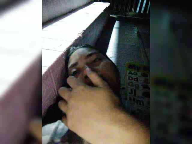 hornylittleprincess69 webcam