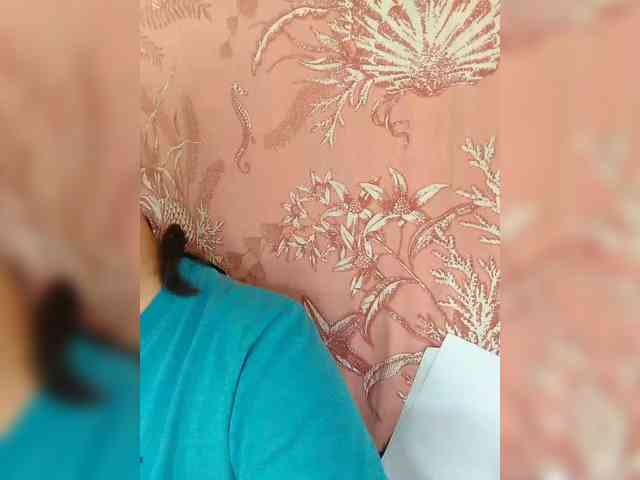 hornylittleprincess69 webcam