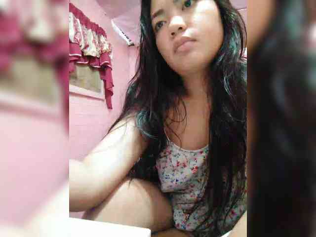 hornylittleprincess69 webcam