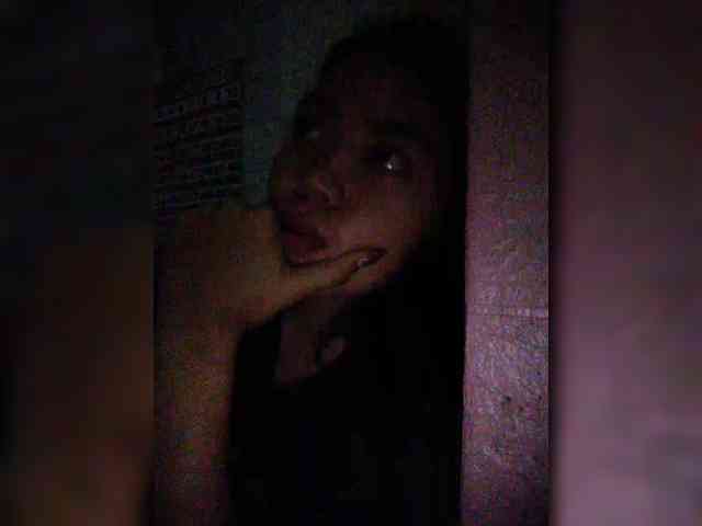 hornylittleprincess69 webcam