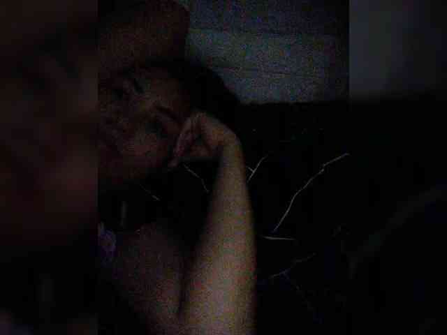 hornylittleprincess69 webcam