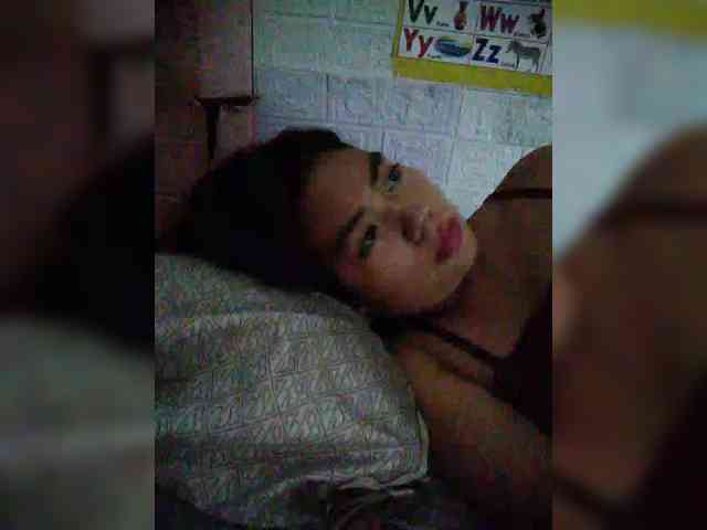 hornylittleprincess69 webcam