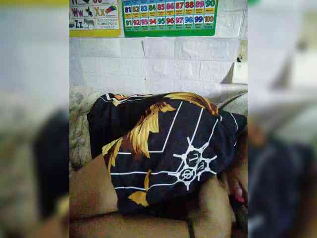 hornylittleprincess69 webcam