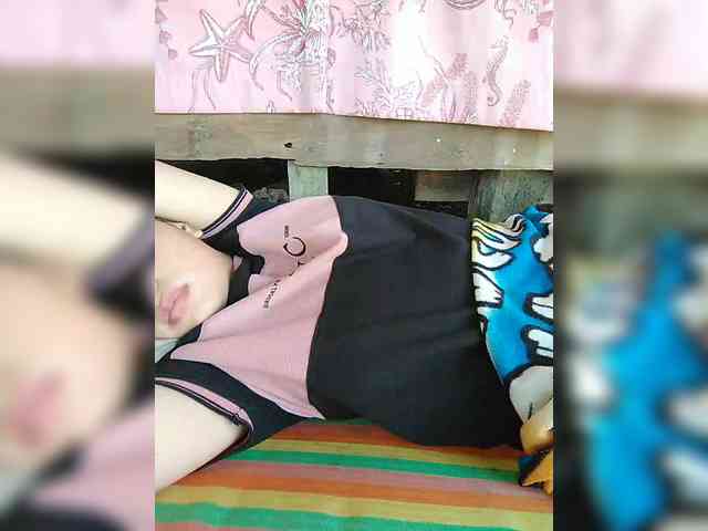 hornylittleprincess69 webcam